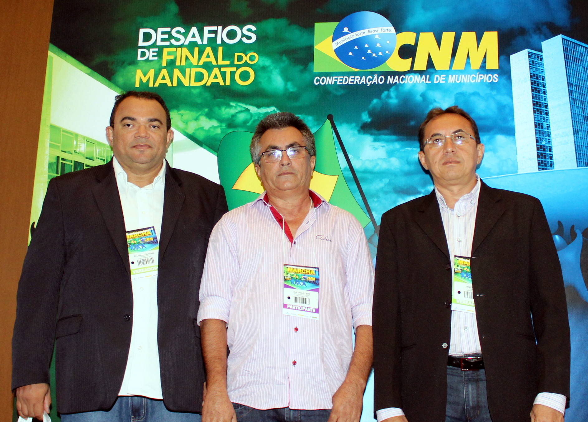 Parlamentares e Secretário Participaram da XIX Marcha A Brasília em Defesa dos Município